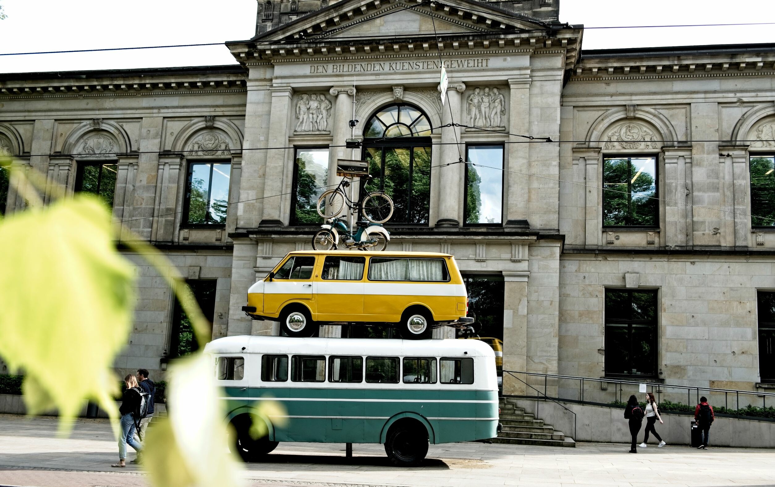 Bremen_Stadtmuskianten_Autos_Stadt