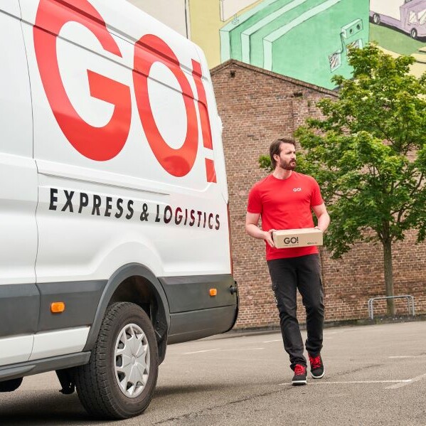 GO!HEROES Plakat für YouTube-Video: zu sehen sind Kollegen Maik Thinius und Jarek Kowalski, die Stars der Episoden 1 & 2